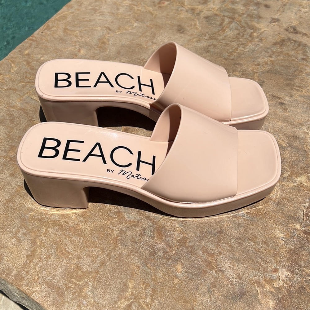 Matisse Beach Wade Sandal. Nude. SZ 7.